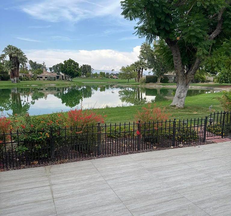 1st image of 525 Desert West Dr