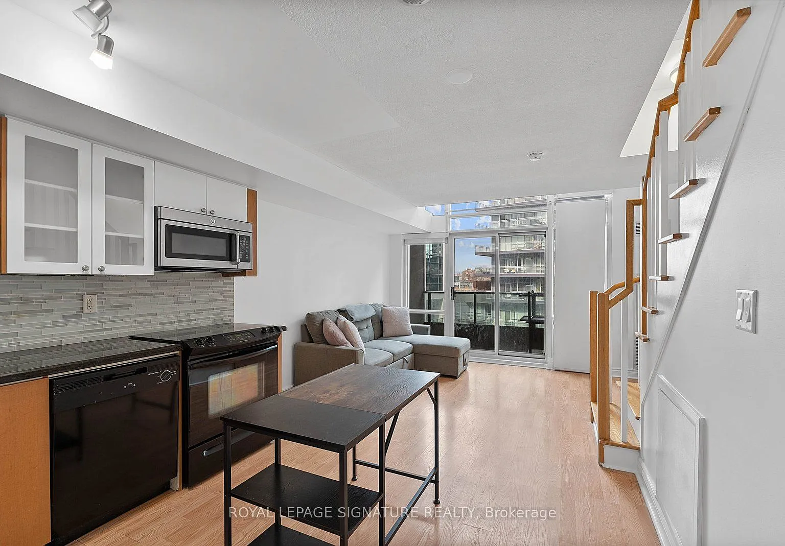 1 bed, $2,500 — Photo 1