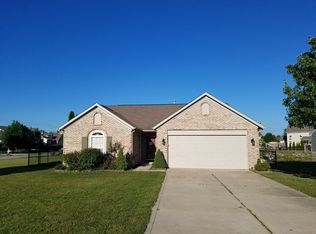 505 Hummingbird Ln, Whiteland, IN