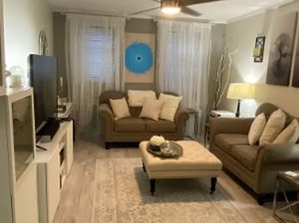 2251 Knapp Street image 1 of 12