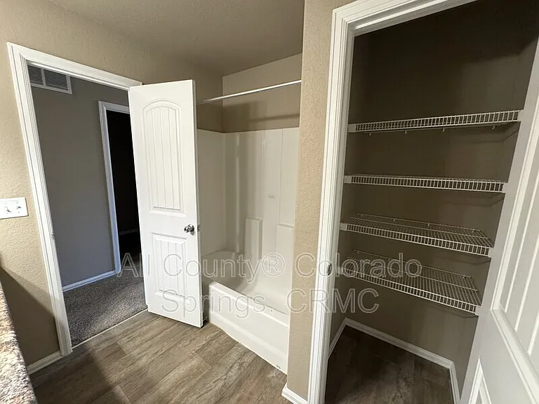 7622 Jack Pine Grv — Photo 17
