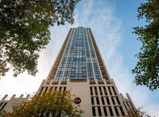 1122 N Clark St APT 1403, Chicago, IL 60610