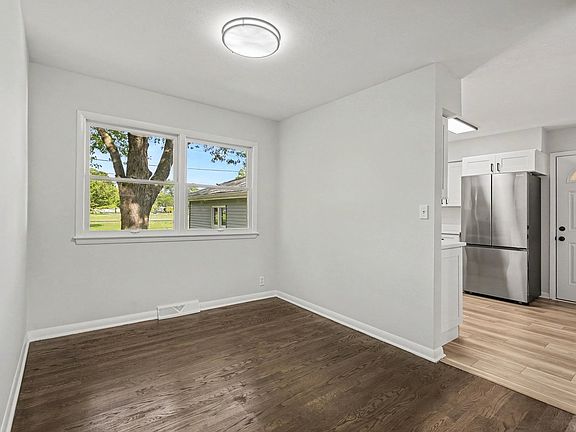 5th image of 753 Westgate Dr