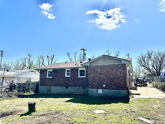 5th image of 149 Cline Ave