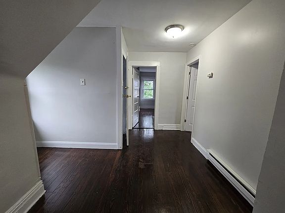 3rd image of 917 S 17th St #5C