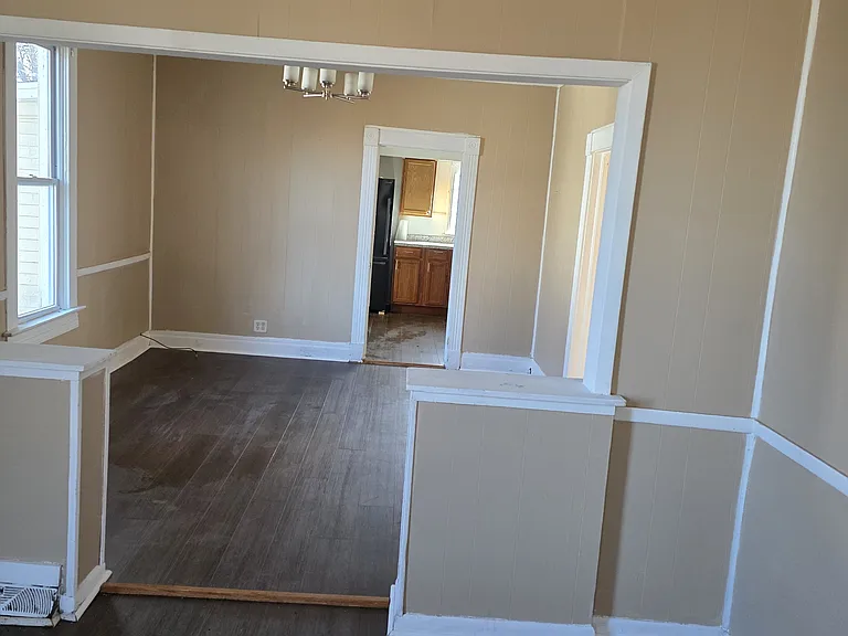 4131 Erskine St — Photo 6
