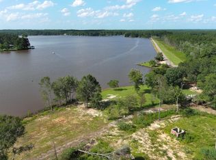 1 Hillcrest Farm Rd, Carriere, MS 39426