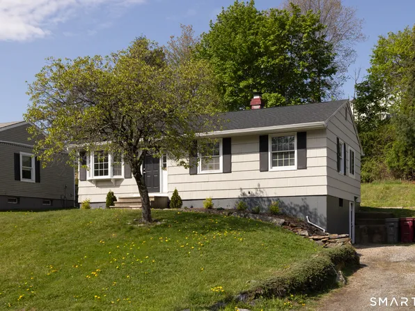 20 Longwood Drive, Naugatuck, CT 06770