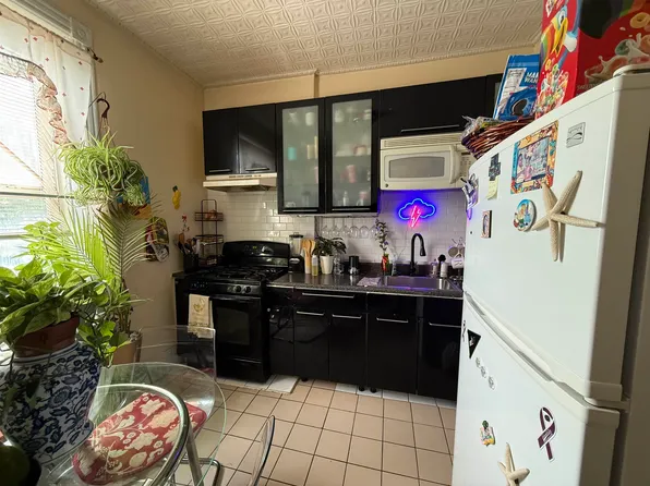 380 Baldwin Ave APT 3R, Jersey City, NJ 07306