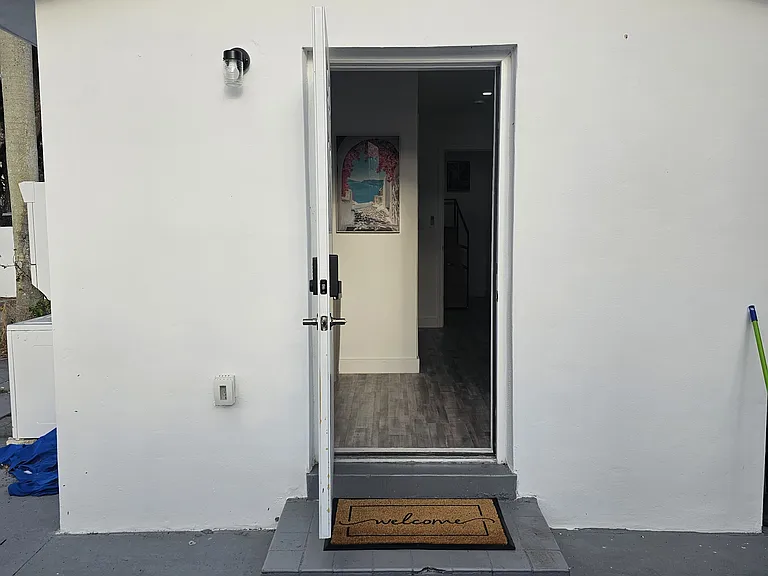 2847 Polk St — Photo 8