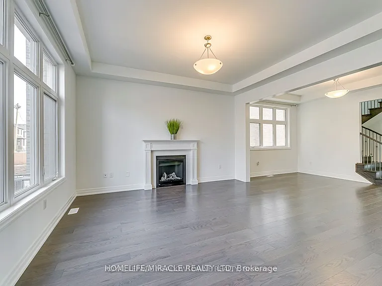 3133 Moss Gdns — Photo 10