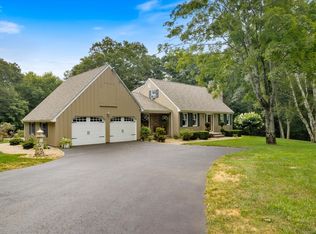 392 Squaw Rock Rd, Moosup, CT 06354