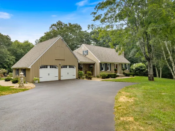 392 Squaw Rock Road, Plainfield, CT 06354