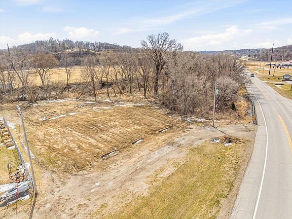 3rd image of 2603 Railroad Hwy