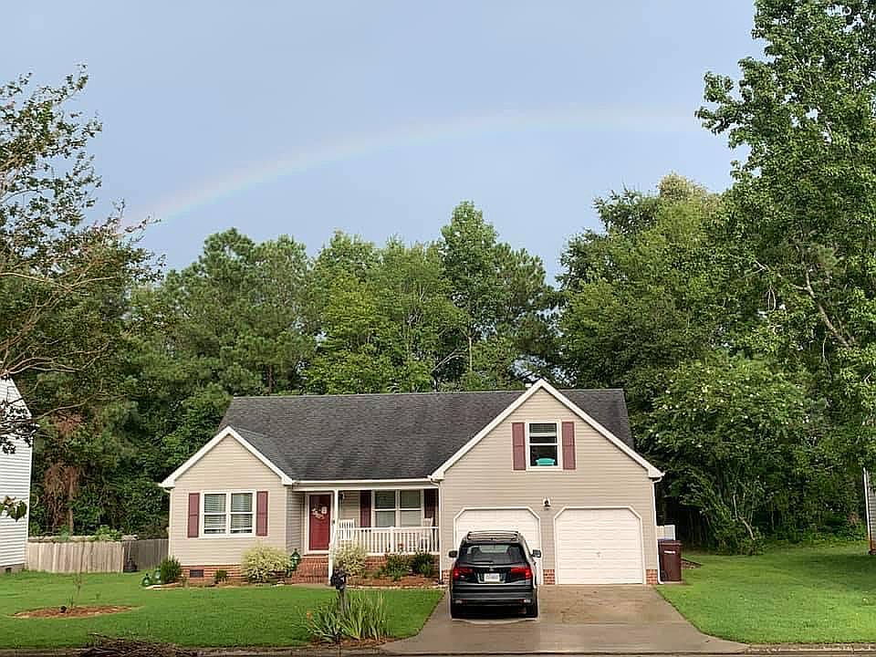 1st image of 625 Aguila Dr