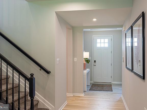 3rd image of 23055 Golden Oak Dr