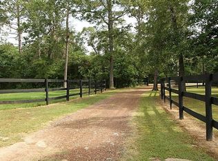 28089 Lynnwood Ln, Hempstead, TX 77445