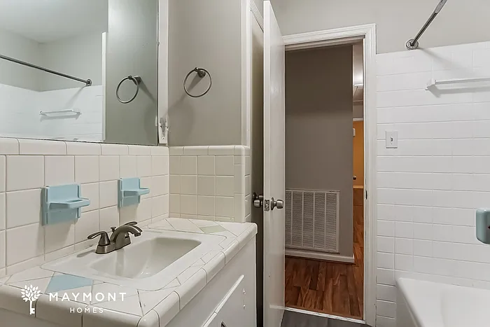 14347 Ashborough Dr — Photo 9