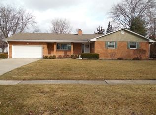 113 Forsythe Ln, Dekalb, IL 60115