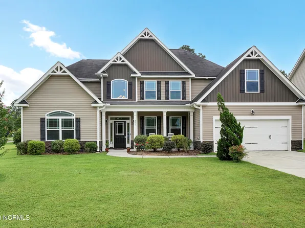 201 Wedgefield Circle, Maple Hill, NC 28454