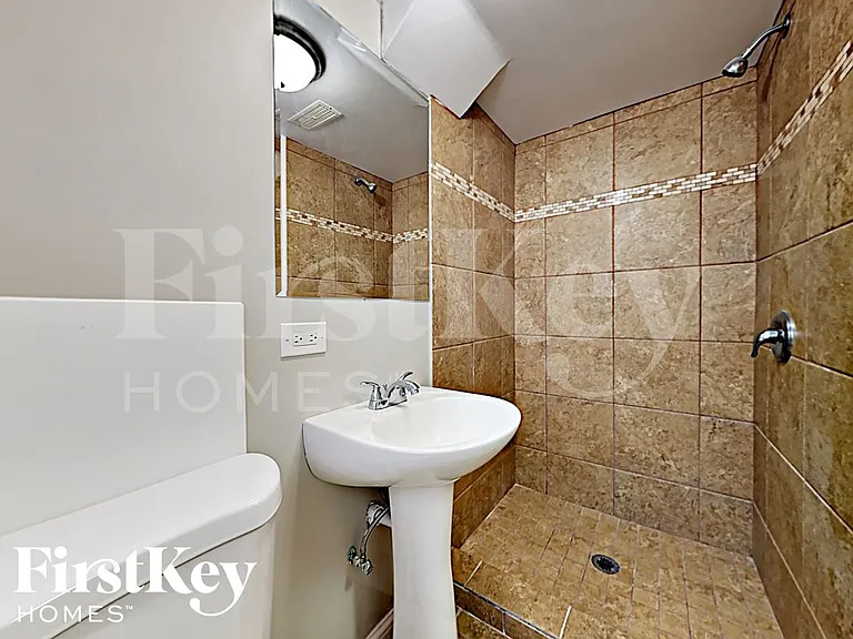 1546 Highridge Pkwy — Photo 14