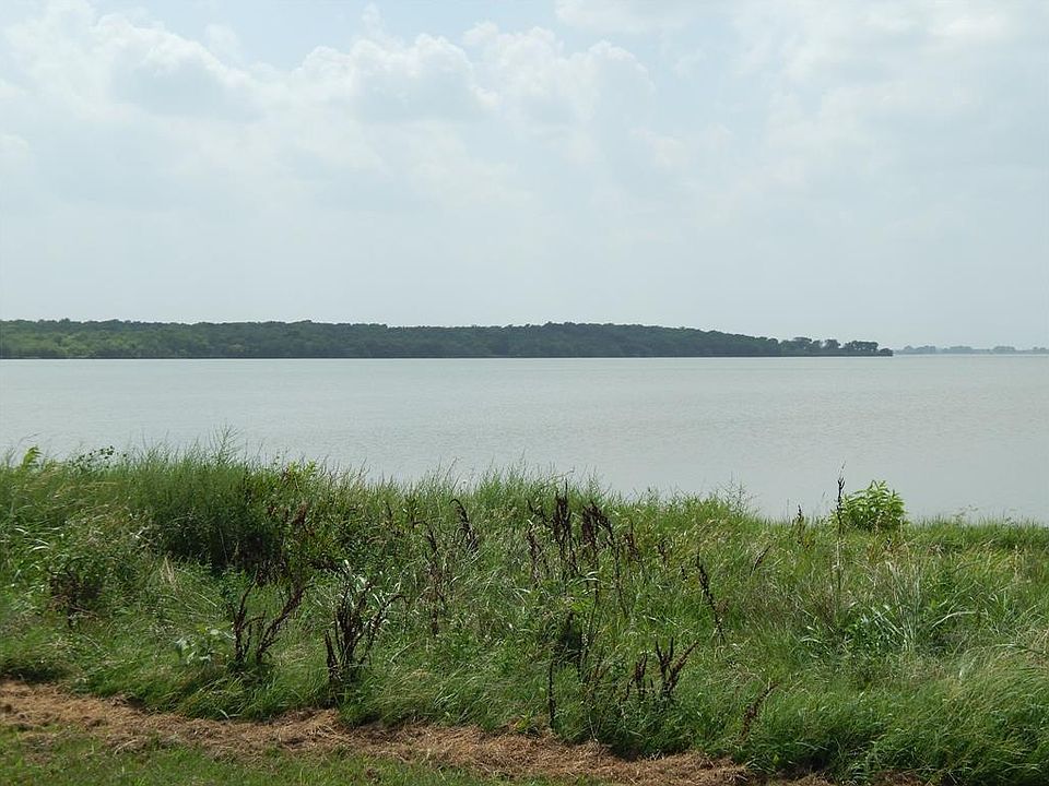 1st image of 19 Waterside Dr #L
