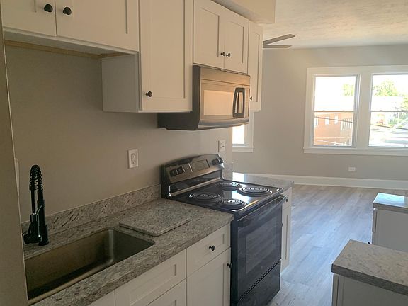 3rd image of 9500 Lorain Ave #12
