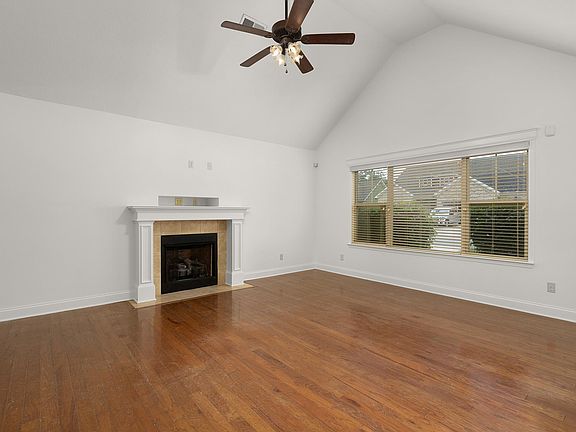 4th image of 3384 Willow Lake Cir