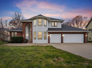 13002 Sunset Ter, Clive, IA 50325