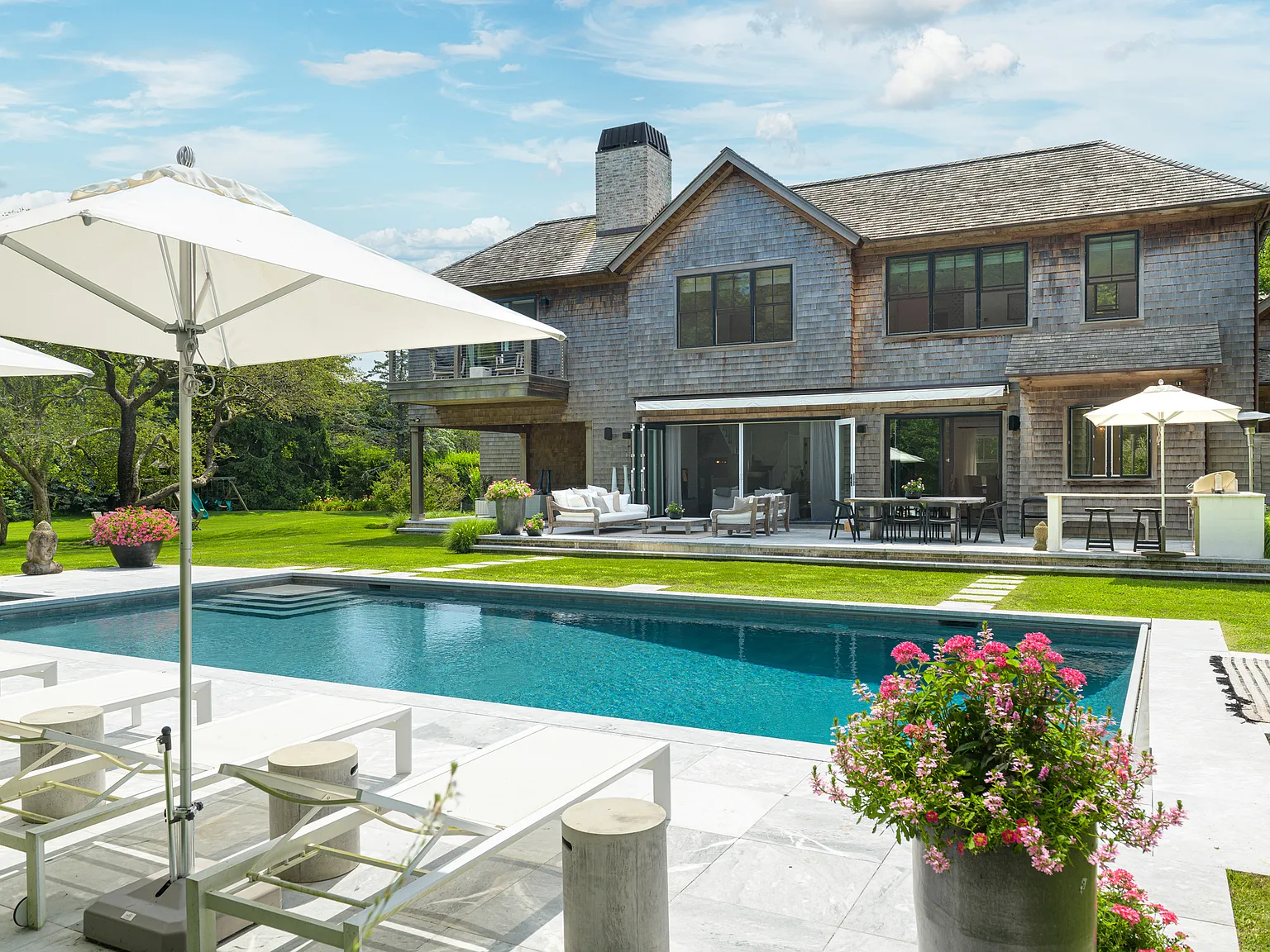 Bridgehampton Summer Oasis — Photo 4