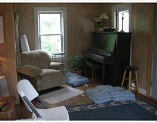 2nd image of 7 Butterfield St