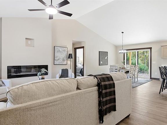 3rd image of 3507 112th Street