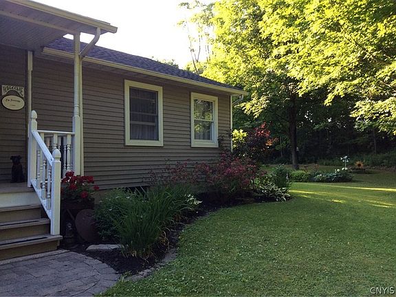 3rd image of 17063 Lemay Rd