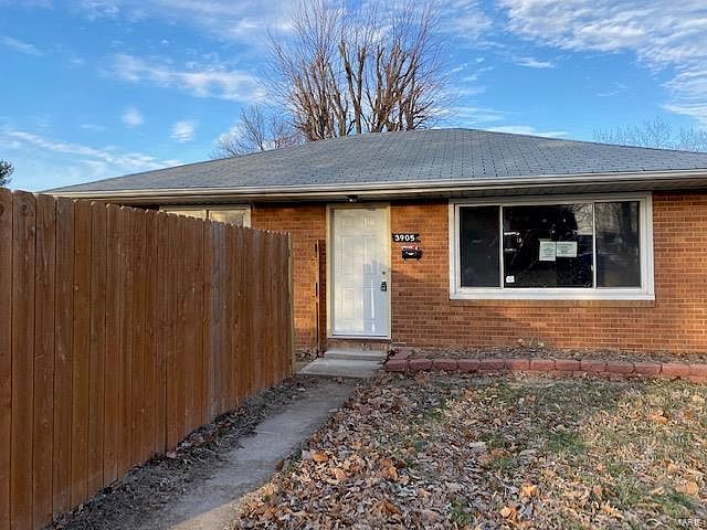 1st image of 3905 Hoffmeister Ave