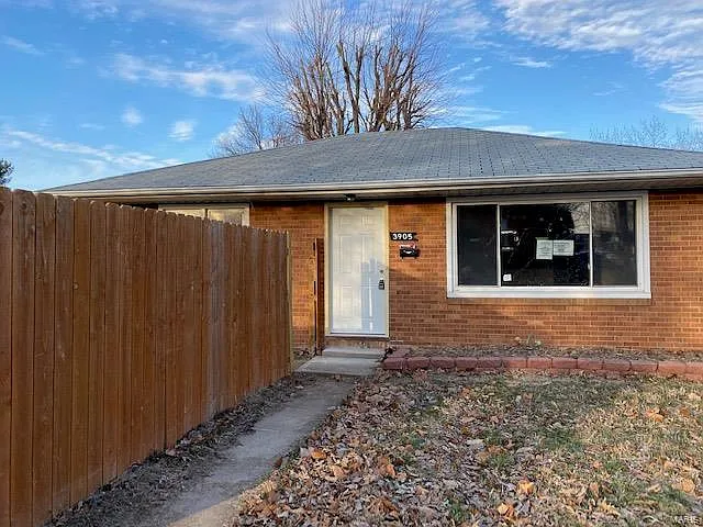 3905 Hoffmeister Ave photo 1