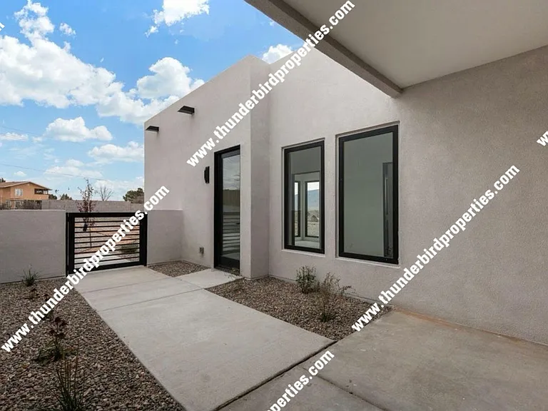 1215 Coronado Rd — Photo 6