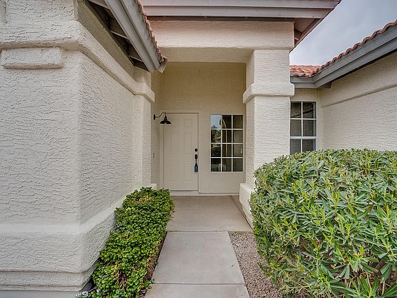 3rd image of 25227 S Buttonwood Dr