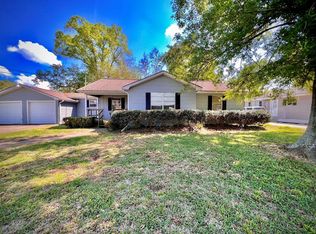 1515 Jackson Ave, Nederland, TX 77627