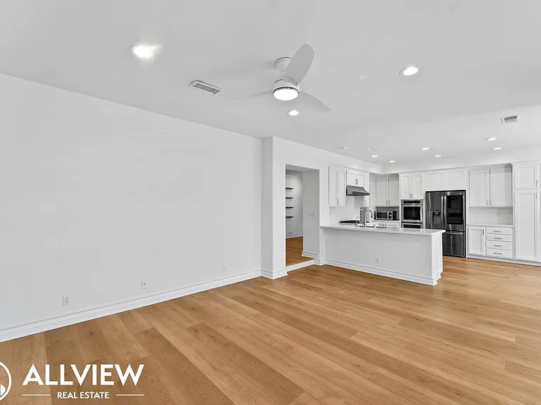 15 Summitcrest — Photo 15
