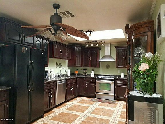 kitchen w/ skylight