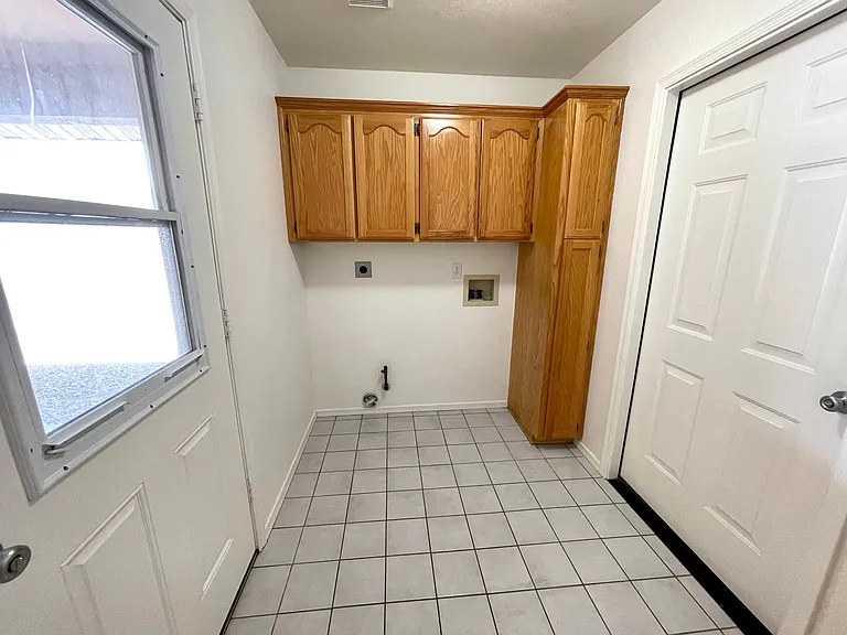 2021 Chambers Ave — Photo 14