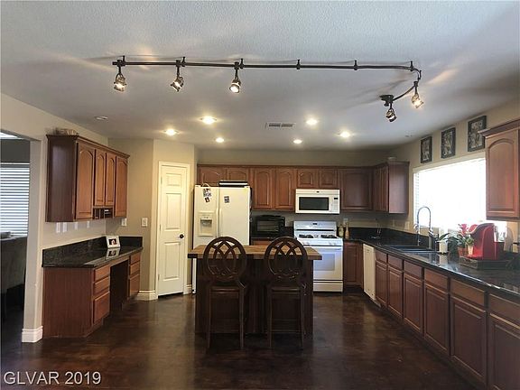 5th image of 9360 Warm Waters Ave