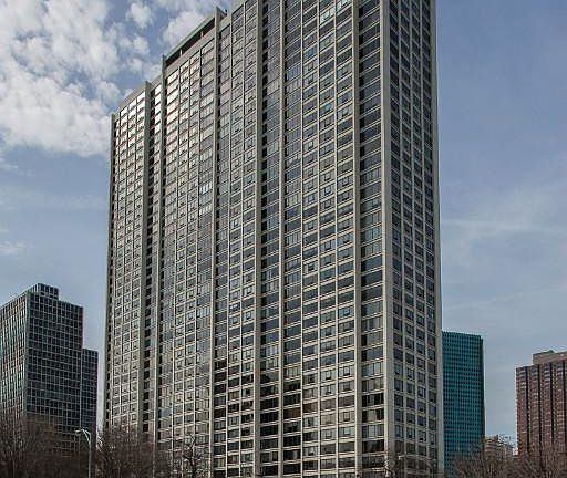 2nd image of 2802 N Lake Shore Dr #1907