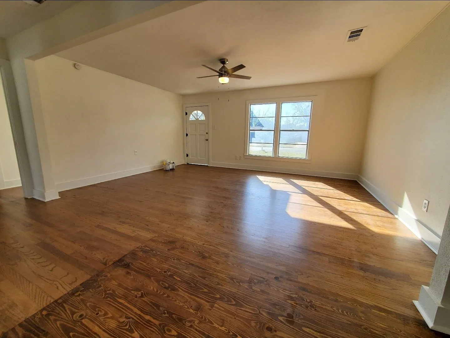 3 bed, 1072 sqft, $1,650 — Photo 3