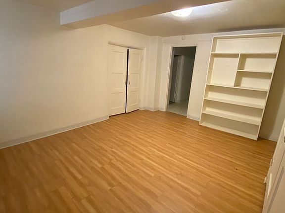 4th image of 117 Mesa St SE #5