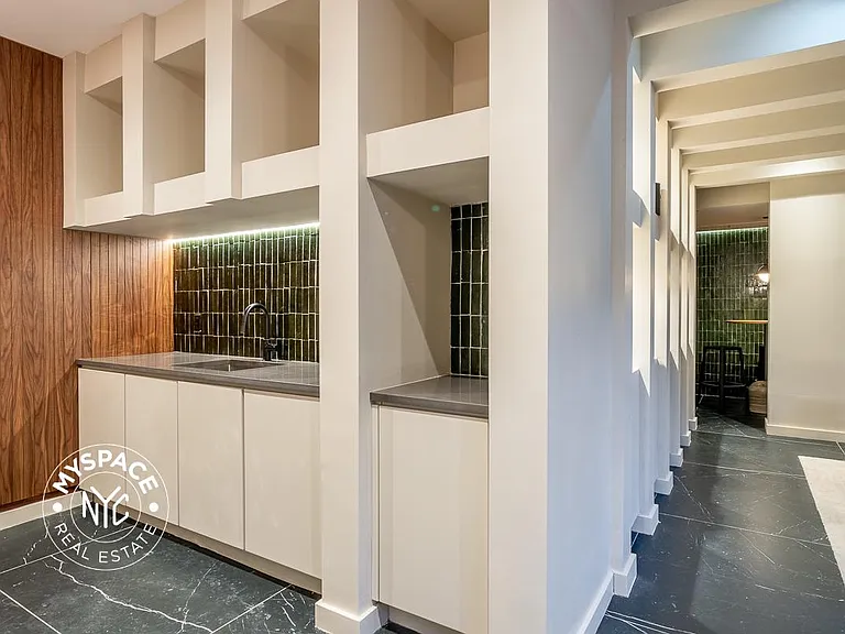 650 Madison St #4E — Photo 21