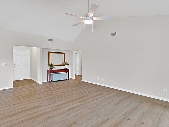 5th image of 6309 River Run Dr #6309
