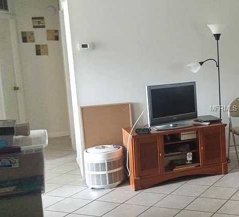 4th image of 6656 Pinecrest Ln