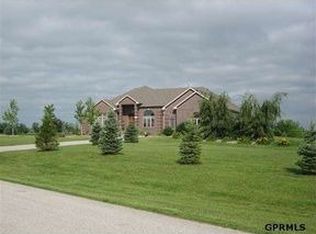 11330 N 78th St, Omaha, NE 68122