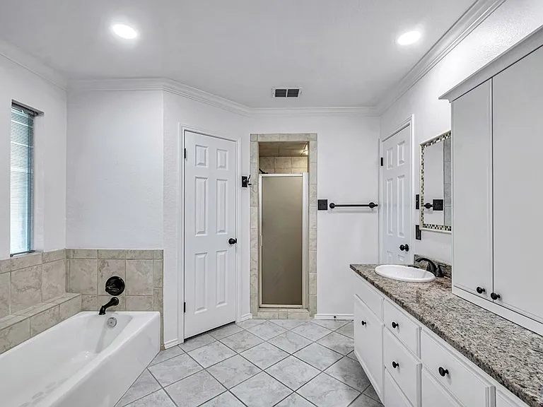 5504 Kingston Dr — Photo 28